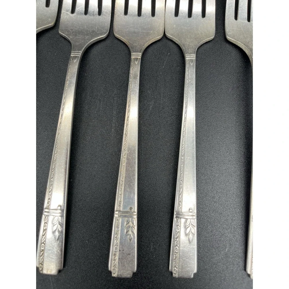 Grenoble Silverplate Salad Fork Set 8 Pieces Oneida Silver Circa 1938